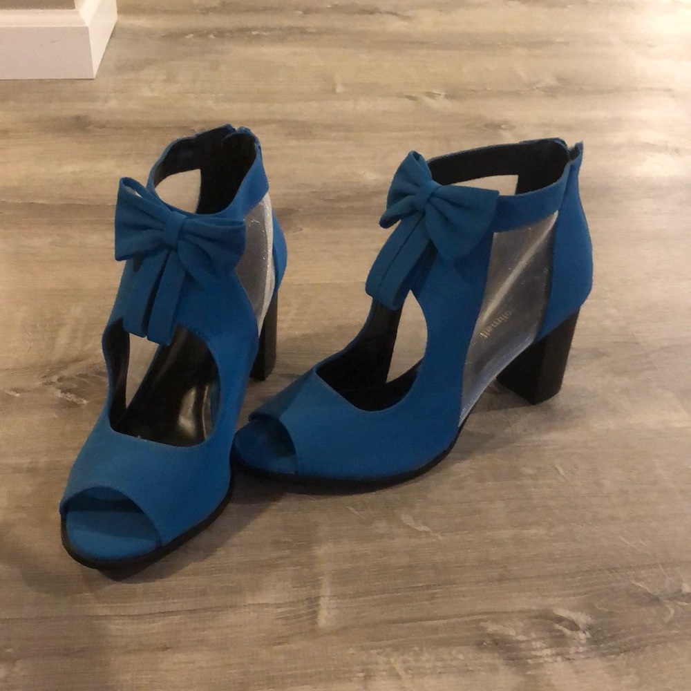 Blue open toe heeled booties